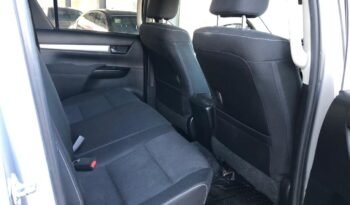 Toyota Hilux 2017 Silver full