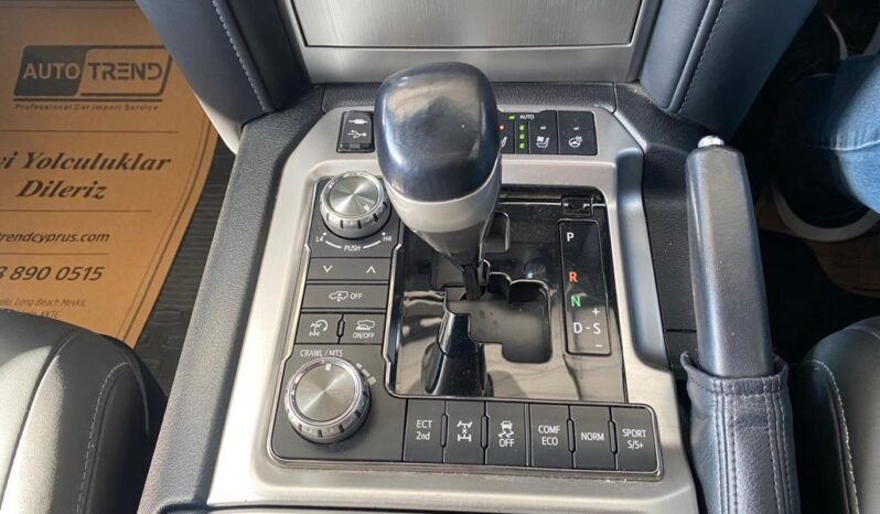 Toyota Land Cruiser 2019 BEYAZ V8 full