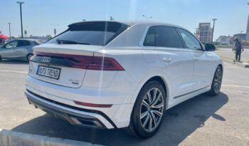 Audi Q8 2019 полный
