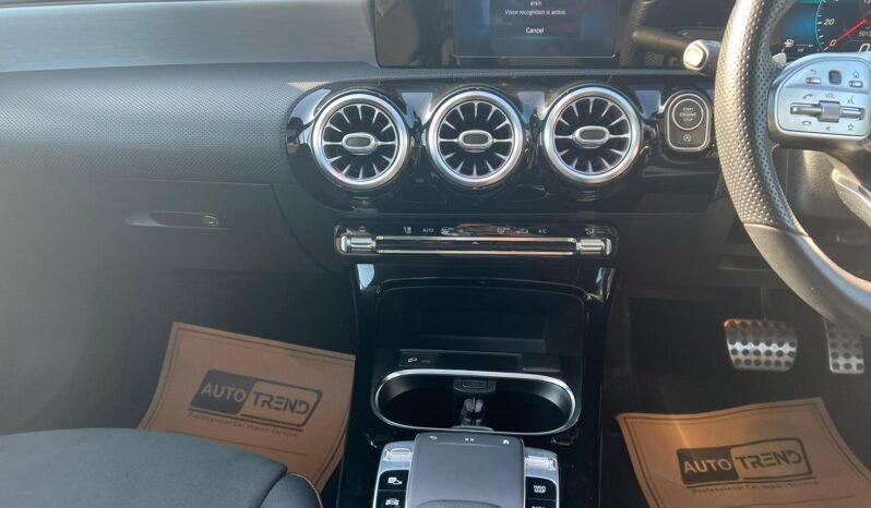 Merecedes A180 2019 Hatchback tam
