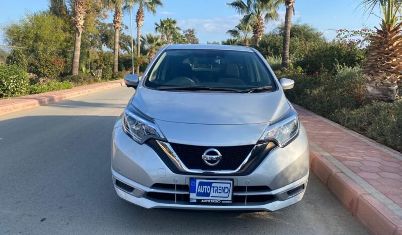 Nissan Note 2018 Silver tam