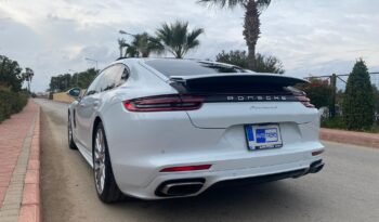 Porsche Panamera 2019 tam