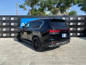 LEXUS LX600