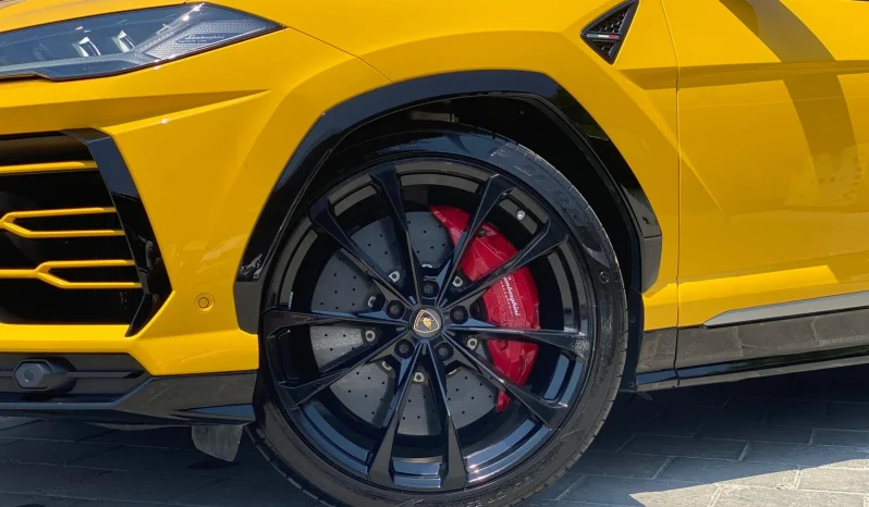 
								Lamborghini Urus full									