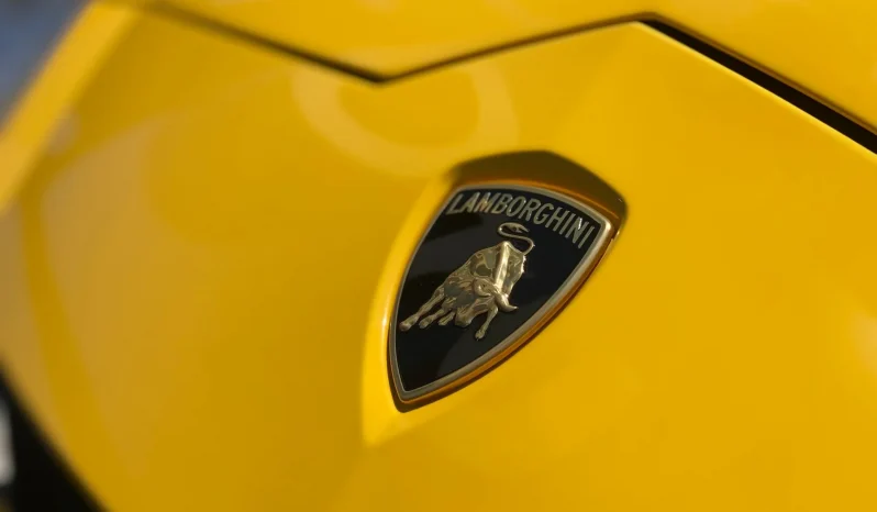 
								Lamborghini Urus full									