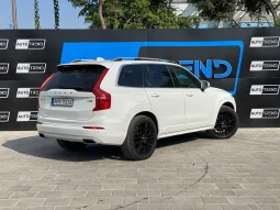 Volvo XC90 T8 full