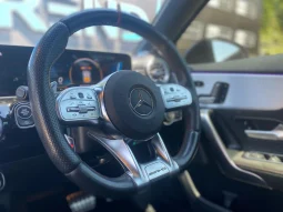 
										Mercedes-Benz A 35 AMG full									