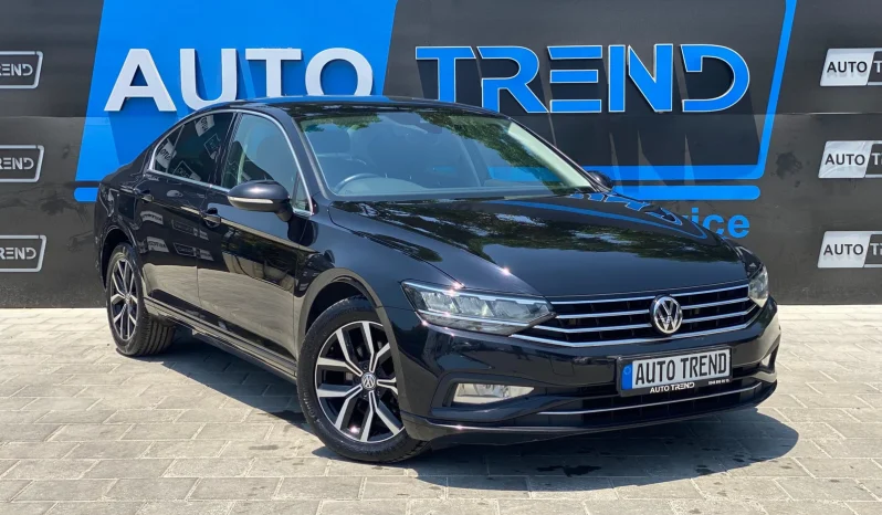 Volkswagen Passat full