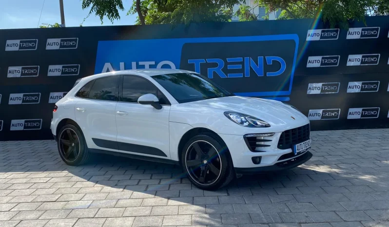 
								Porsche Macan full									