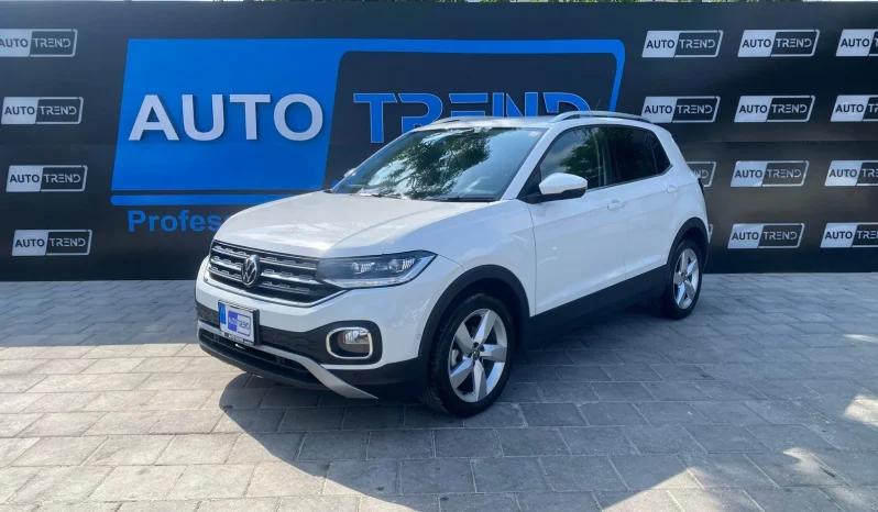 
								Volkswagen T-Cross full									