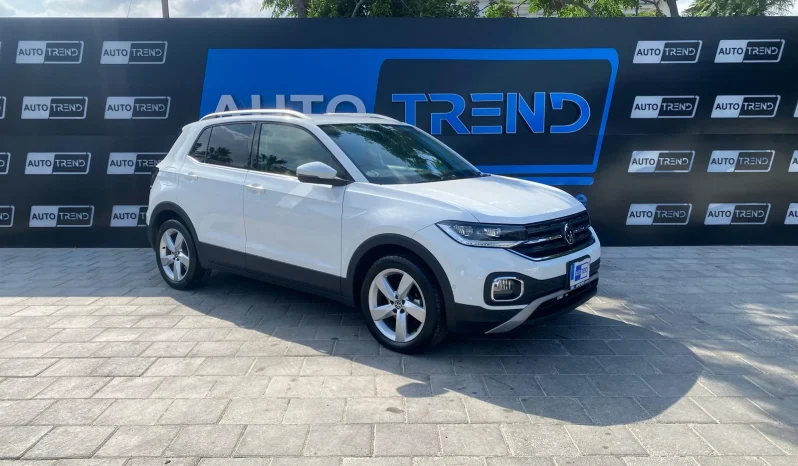 
								Volkswagen T-Cross full									