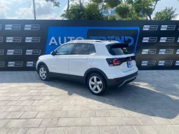 
										Volkswagen T-Cross full									