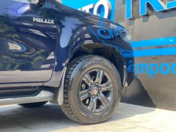 
										Toyota Hilux full									