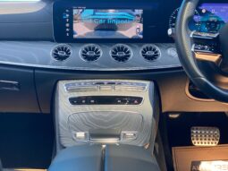 
										MERCEDES  E 220D COUPE full									