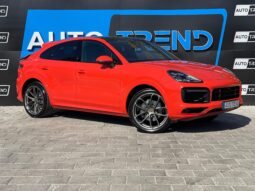 Porsche Cayenne Coupe full