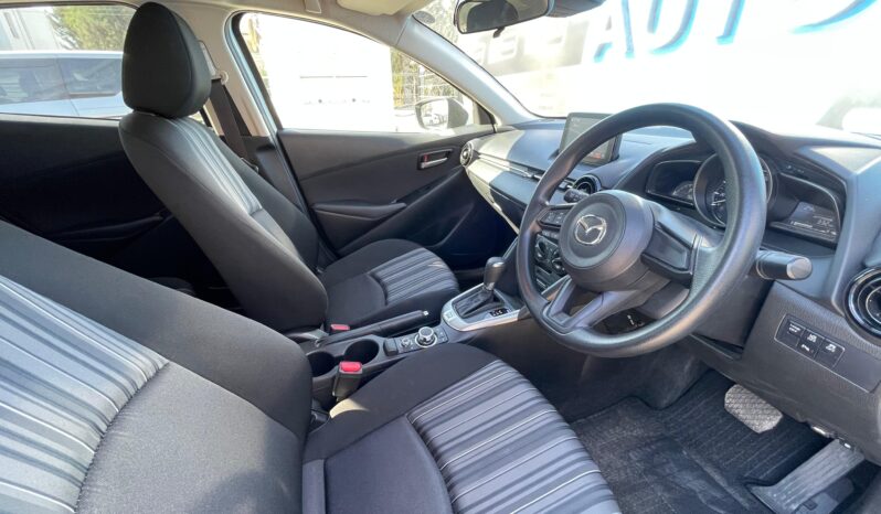 
								MAZDA 2 full									