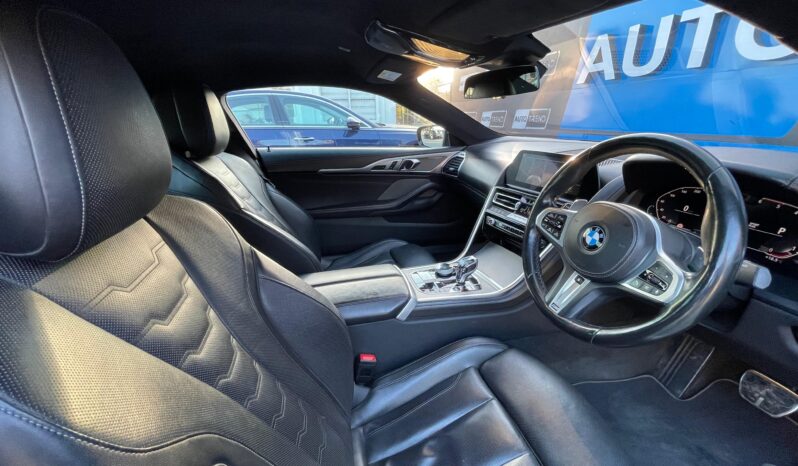 
								BMW 8.40d xDrive COUPE full									