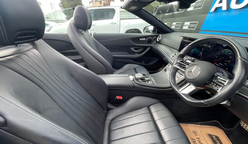 
								MERCEDES-BENZ E220d CONVERTIBLE full									