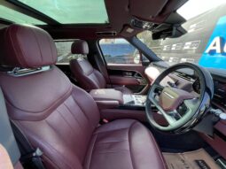 
										RANGE ROVER VOGUE AUTOBIOGRAPHY full									