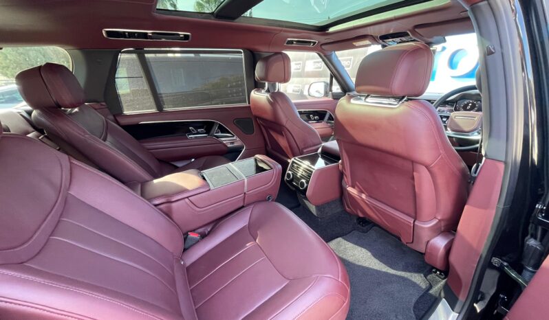 
								RANGE ROVER VOGUE AUTOBIOGRAPHY full									