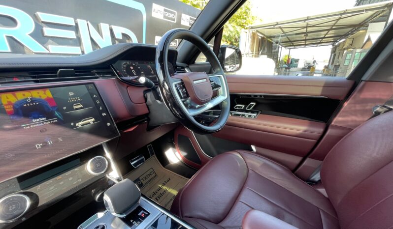 
								RANGE ROVER VOGUE AUTOBIOGRAPHY full									