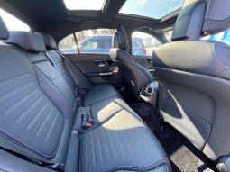 
										MERCEDES BENZ C200 full									