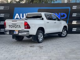 
										TOYOTA HILUX full									