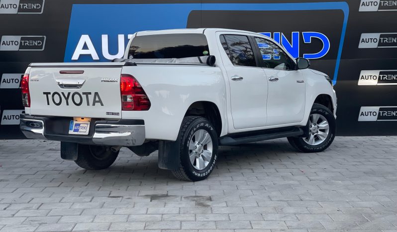 
								TOYOTA HILUX full									