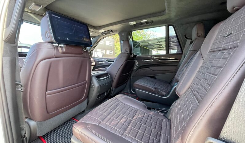 
								CADILLAC ESCALADE PLATINUM full									