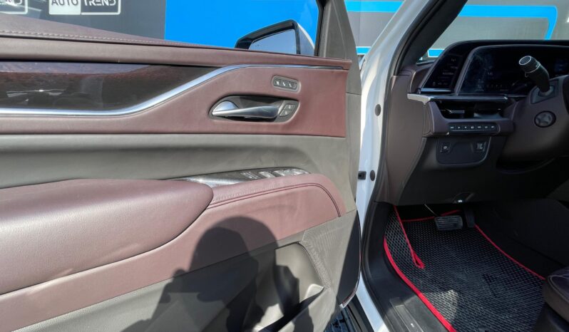 
								CADILLAC ESCALADE PLATINUM full									