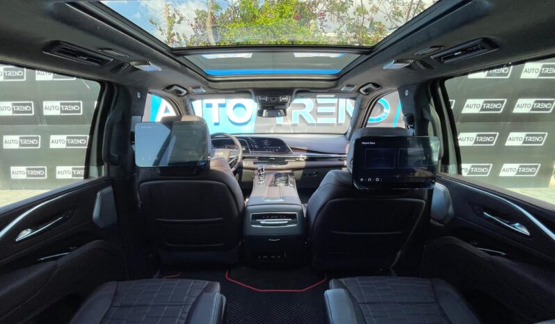 
								CADILLAC ESCALADE PLATINUM full									